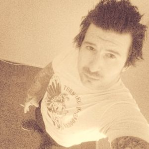 Meet your Posher, Cameron